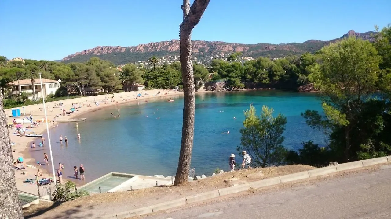 Villa Cap Dramont Saint-Raphael   Saint-Raphael (Var)